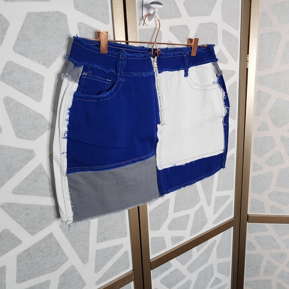 Women's Patchwork Mini Skirt | Fits Like Size 14/16 - Picture 7 of 7